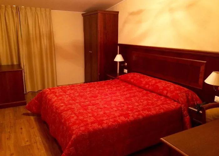 מלון Grand Stella Maris Italia 4*